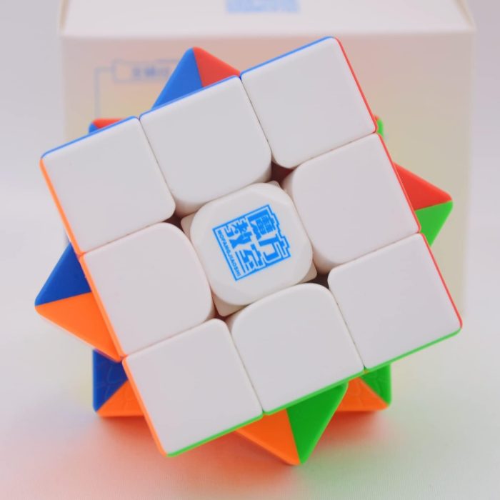 ⁦MoYu Super RS3M 2022 3x3 Magnetic Cube Stickerless⁩ - الصورة ⁦5⁩